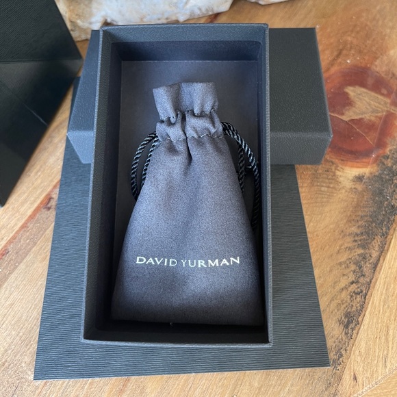 Authentic DAVID YURMAN GARNET CLASSIC CABLE RING {Size 6} - Picture 4 of 12